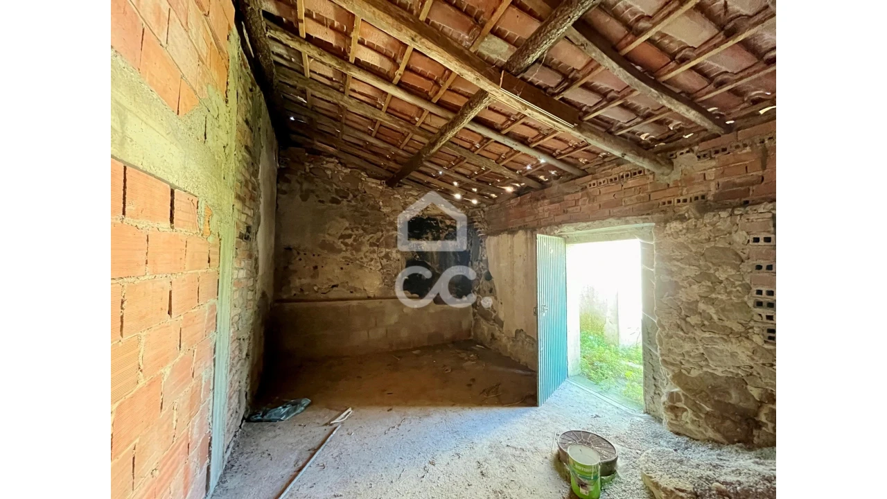 Moradia T1 para Venda em Moita dos Ferreiros Foto 6