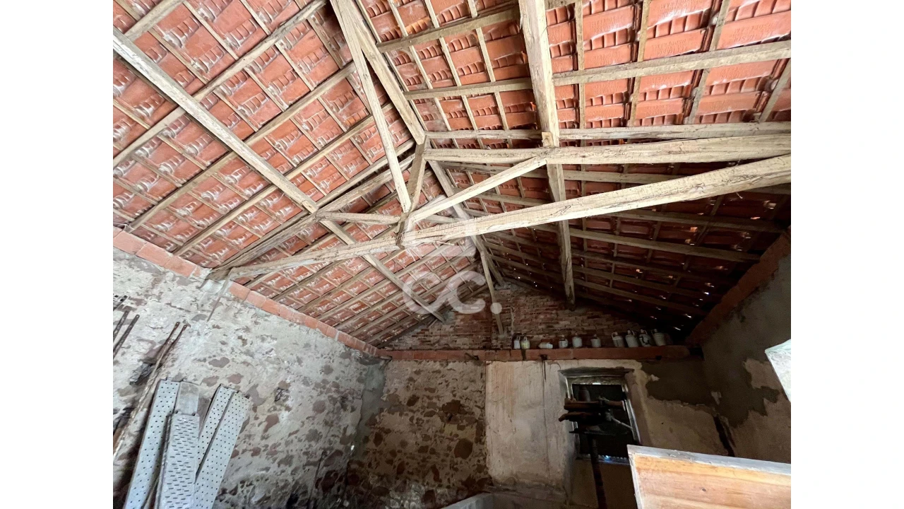 Moradia T1 para Venda em Moita dos Ferreiros Foto 17