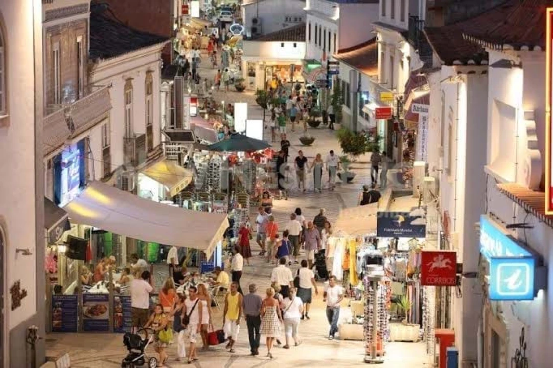 Apartamento T1 para Venda em Albufeira e Olhos de Água Foto 24
