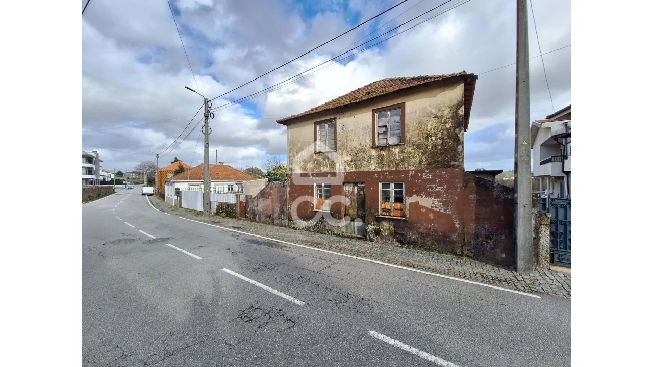 Moradia T2 para Venda em Freamunde Foto 6