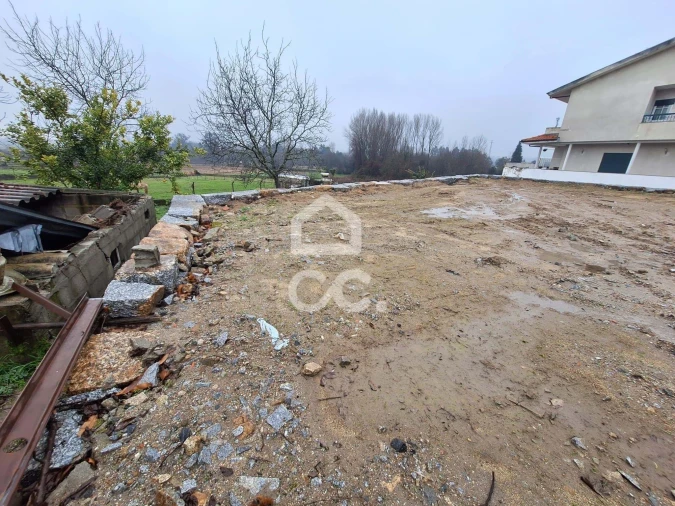 Moradia T2 para Venda em Freamunde Foto 18