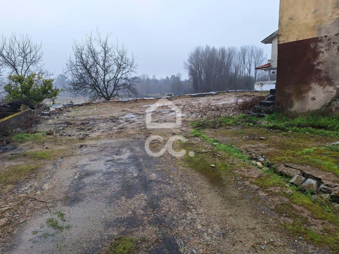 Moradia T2 para Venda em Freamunde Foto 14