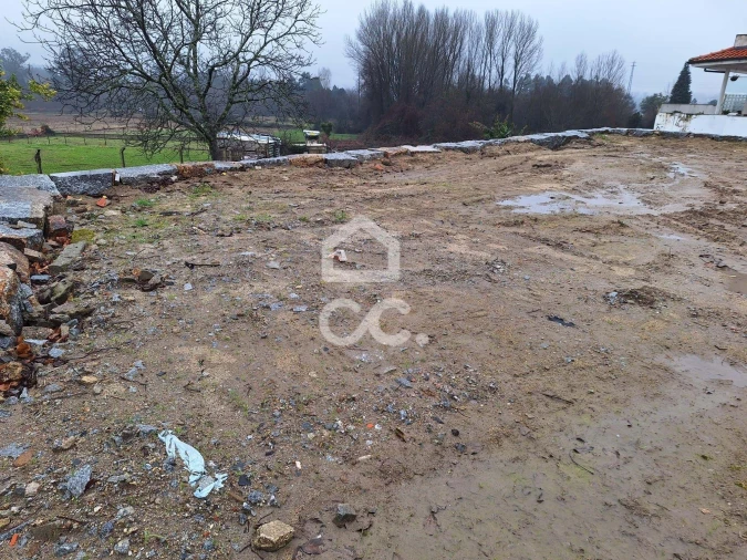 Moradia T2 para Venda em Freamunde Foto 17