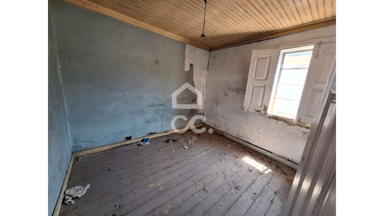 Moradia T2 para Venda em Freamunde Foto 23