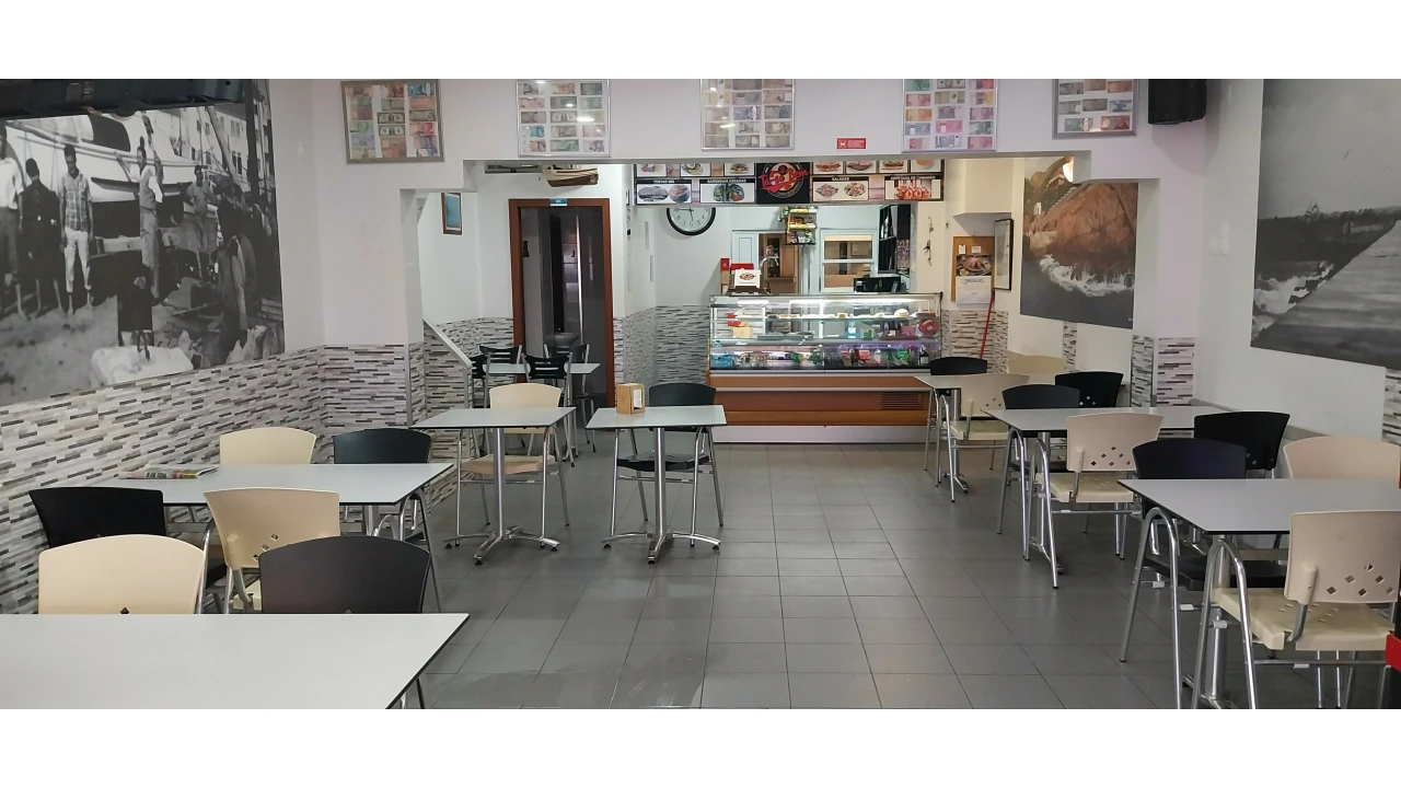 Negócio para Venda em Peniche Foto 1