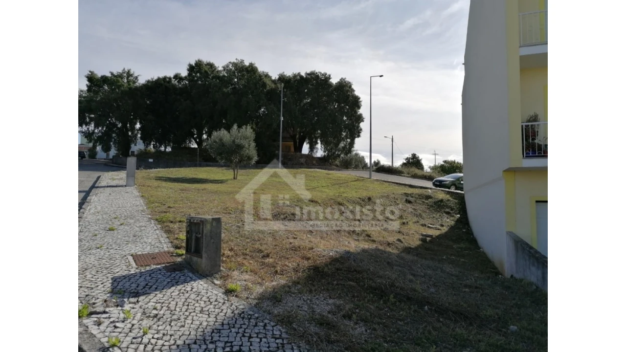 Terreno P/ Prédio para Venda em Pedrogão Grande Foto 3