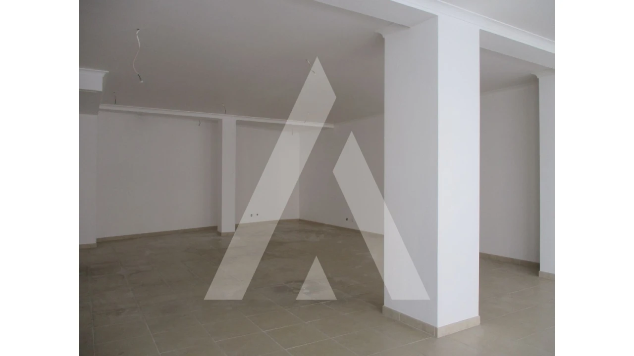 Loja para Venda em Oliveira do Bairro Foto 2