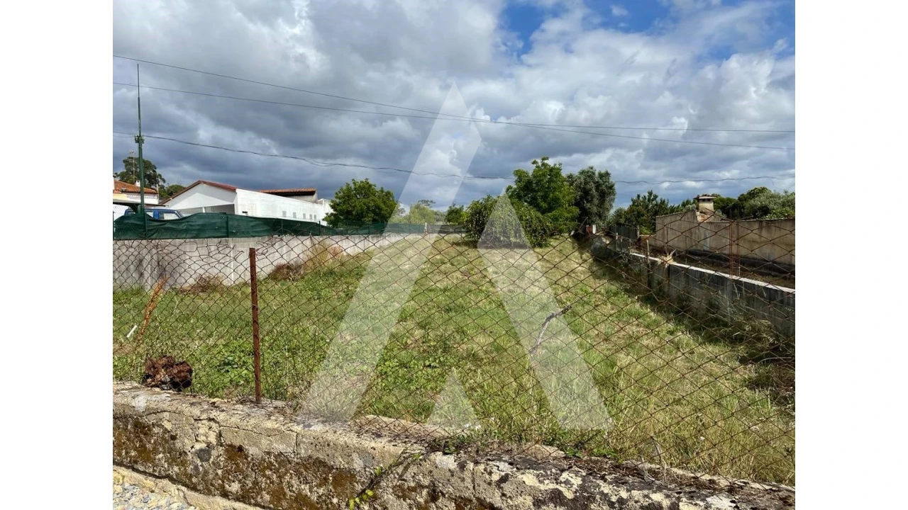 Terreno para Venda em Tamengos, Aguim e Óis do Bairro Foto 1
