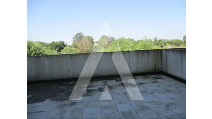 Loja para Venda em Arcos e Mogofores Foto 11