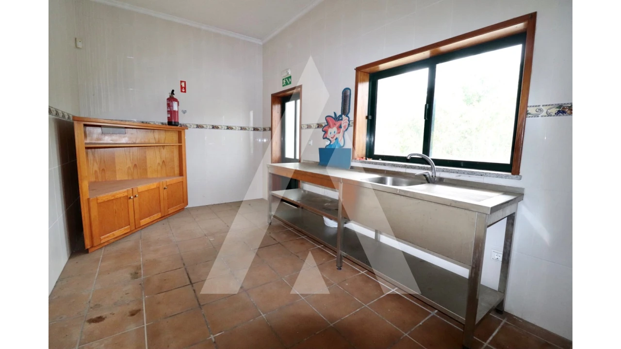 Negócio para Venda em Avelãs de Caminho Foto 22