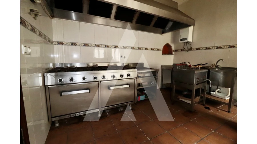 Negócio para Venda em Avelãs de Caminho Foto 9