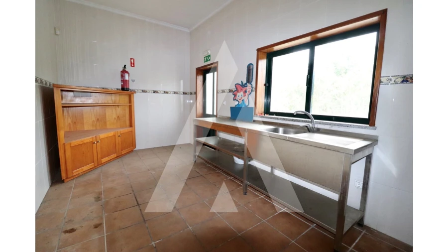 Negócio para Venda em Avelãs de Caminho Foto 22