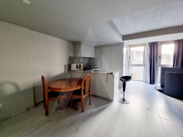 Apartamento T1 para Arrendamento em Glória e Vera Cruz