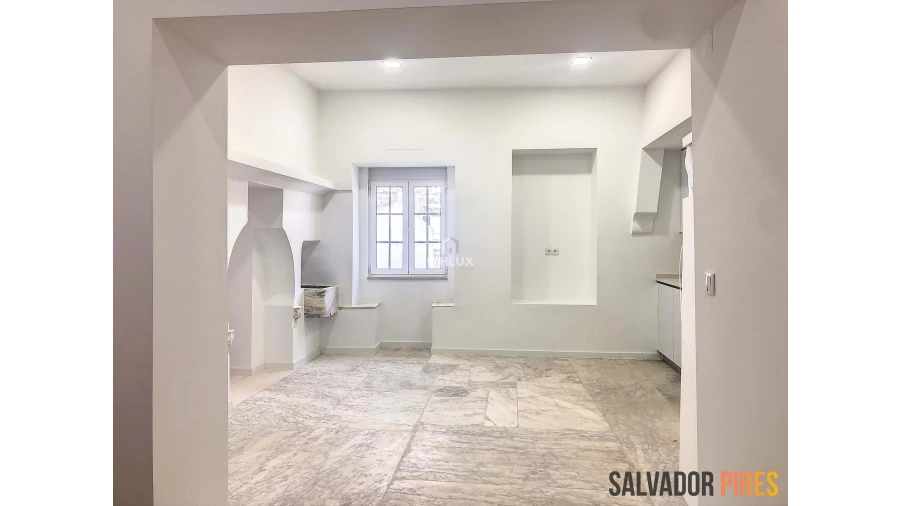 Apartamento T2 para Venda em Caia, São Pedro e Alcáçova