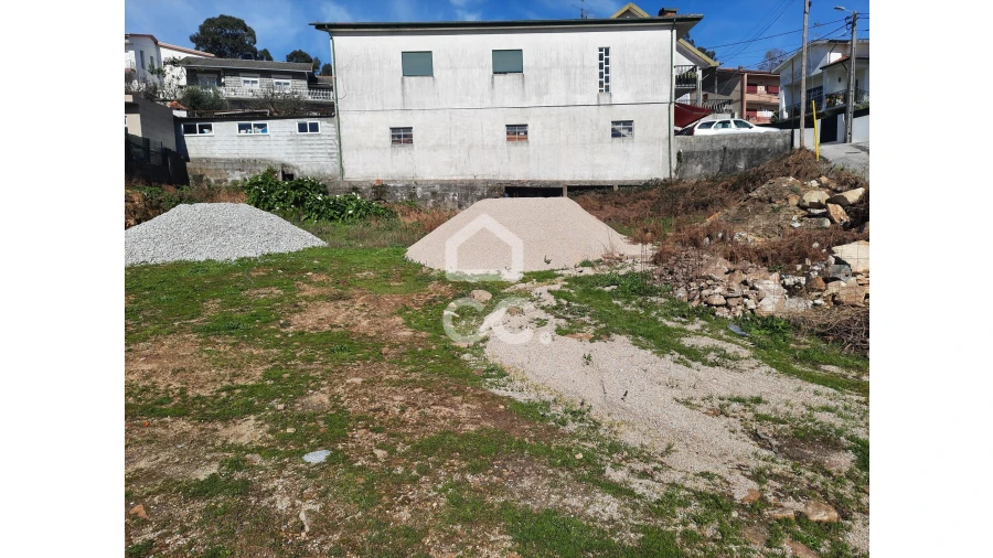 Terreno para Venda em Eiriz Foto 3