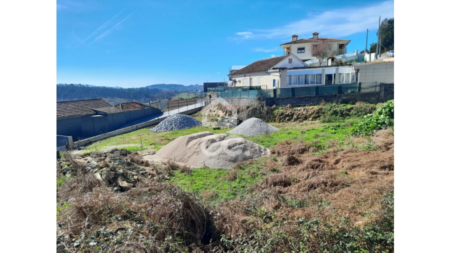 Terreno para Venda em Eiriz Foto 6