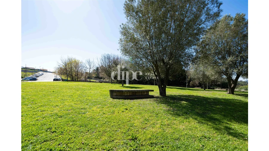 Terreno para Venda em Polvoreira Foto 18