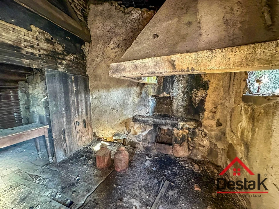 Moradia T2 para Venda em Rio de Moinhos Foto 4