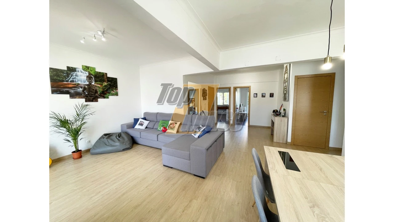 Apartamento T3 para Venda em Laranjeiro e Feijó Foto 2