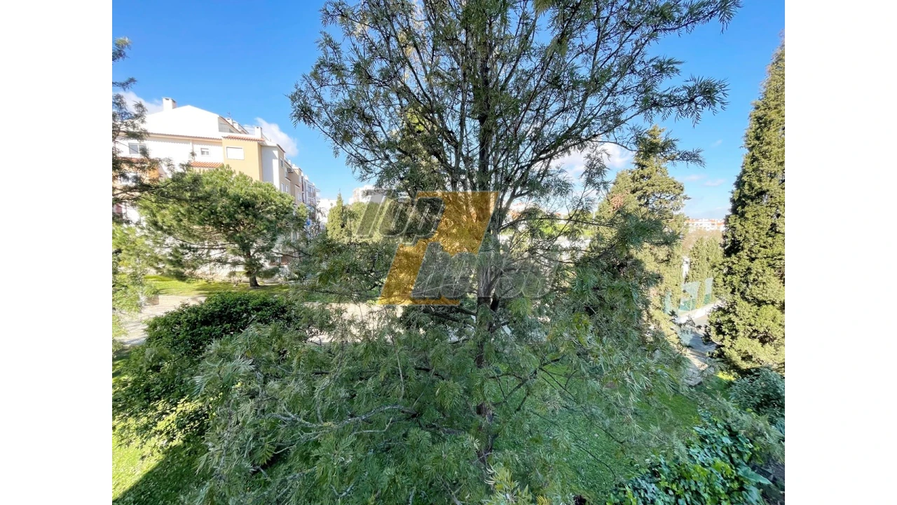 Apartamento T3 para Venda em Laranjeiro e Feijó Foto 26