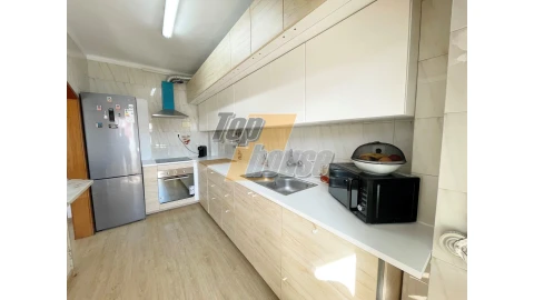 Apartamento T3 para Venda em Laranjeiro e Feijó