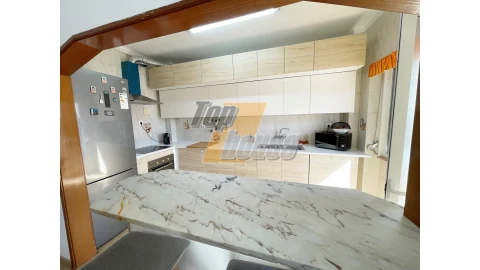 Apartamento T3 para Venda em Laranjeiro e Feijó