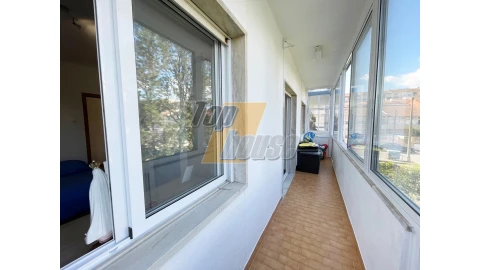 Apartamento T3 para Venda em Laranjeiro e Feijó