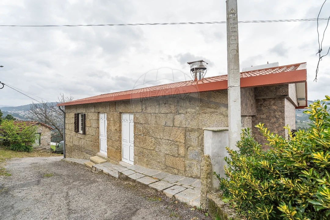 Moradia T3 para Venda em Fornos Foto 8