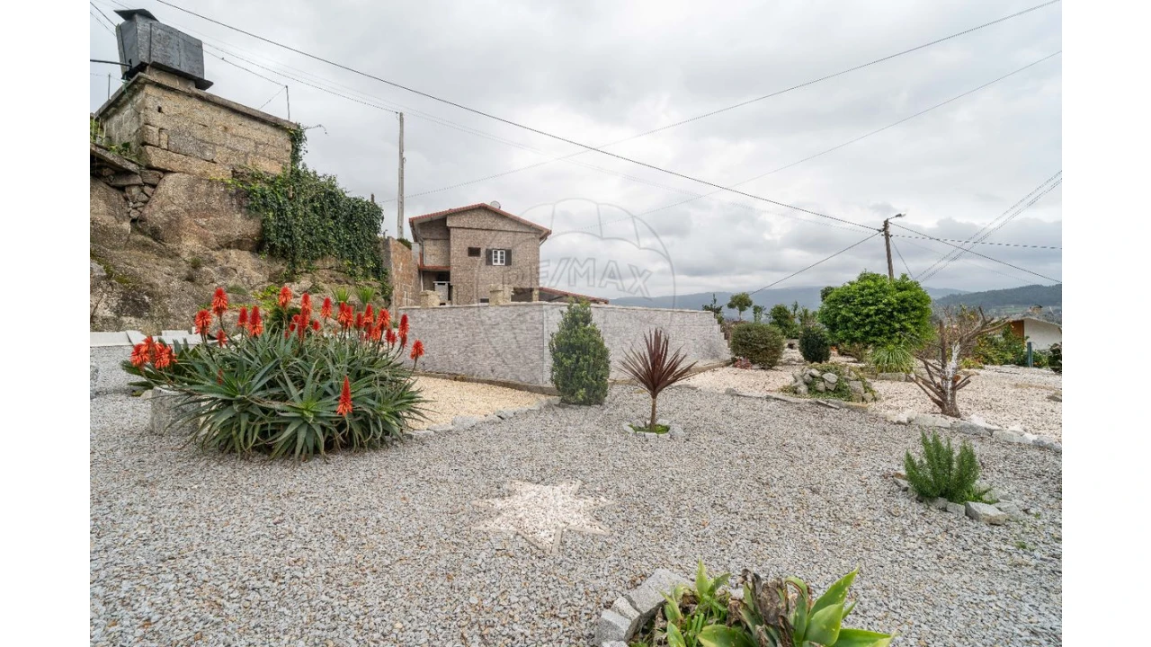 Moradia T3 para Venda em Fornos Foto 4