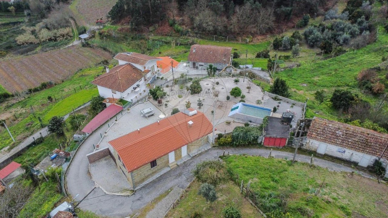 Moradia T3 para Venda em Fornos Foto 35