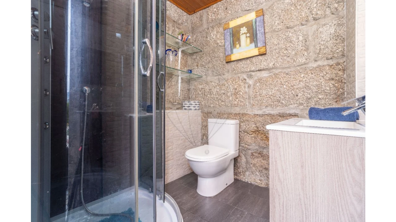 Moradia T3 para Venda em Fornos Foto 16