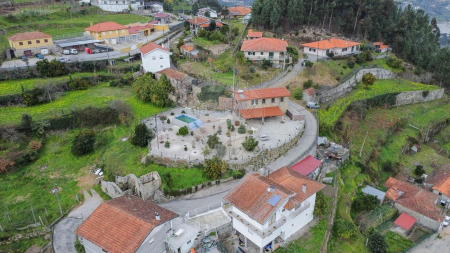 Moradia T3 para Venda em Fornos Foto 33