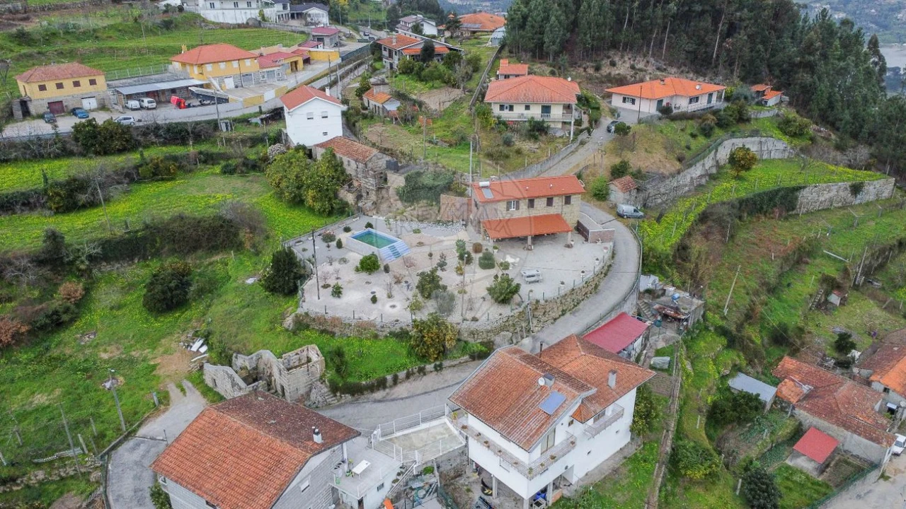 Moradia T3 para Venda em Fornos Foto 33