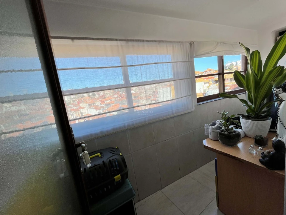 Prédio para Venda em Cedofeita, Santo Ildefonso, Sé, Miragaia, São Nicolau e Vitória Foto 9