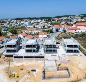 Moradia T3 para Venda em Ericeira