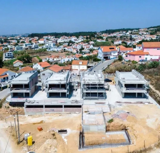 Moradia T3 para Venda em Ericeira Foto 3