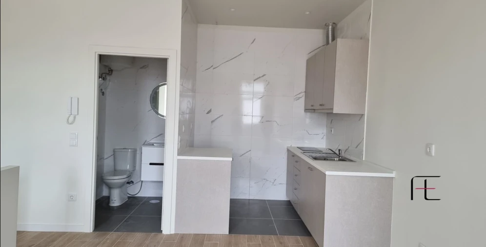 Prédio para Venda em Santa Marinha e São Pedro da Afurada Foto 5