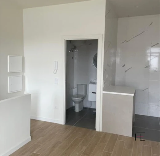 Prédio para Venda em Santa Marinha e São Pedro da Afurada Foto 4