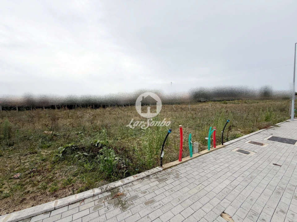 Terreno para Venda em Macieira da Maia Foto 11