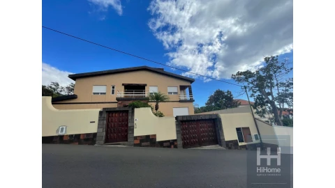 Moradia T3 para Venda em Funchal (Santa Maria Maior)