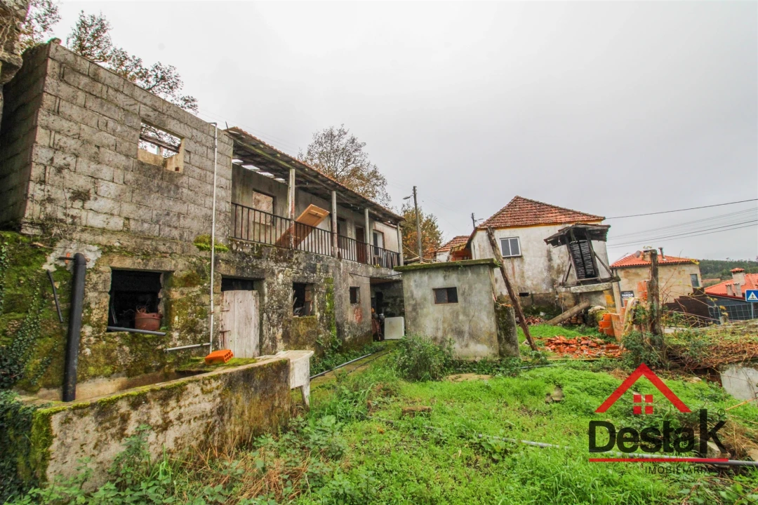 Moradia T2 para Venda em Cambra e Carvalhal de Vermilhas Foto 3