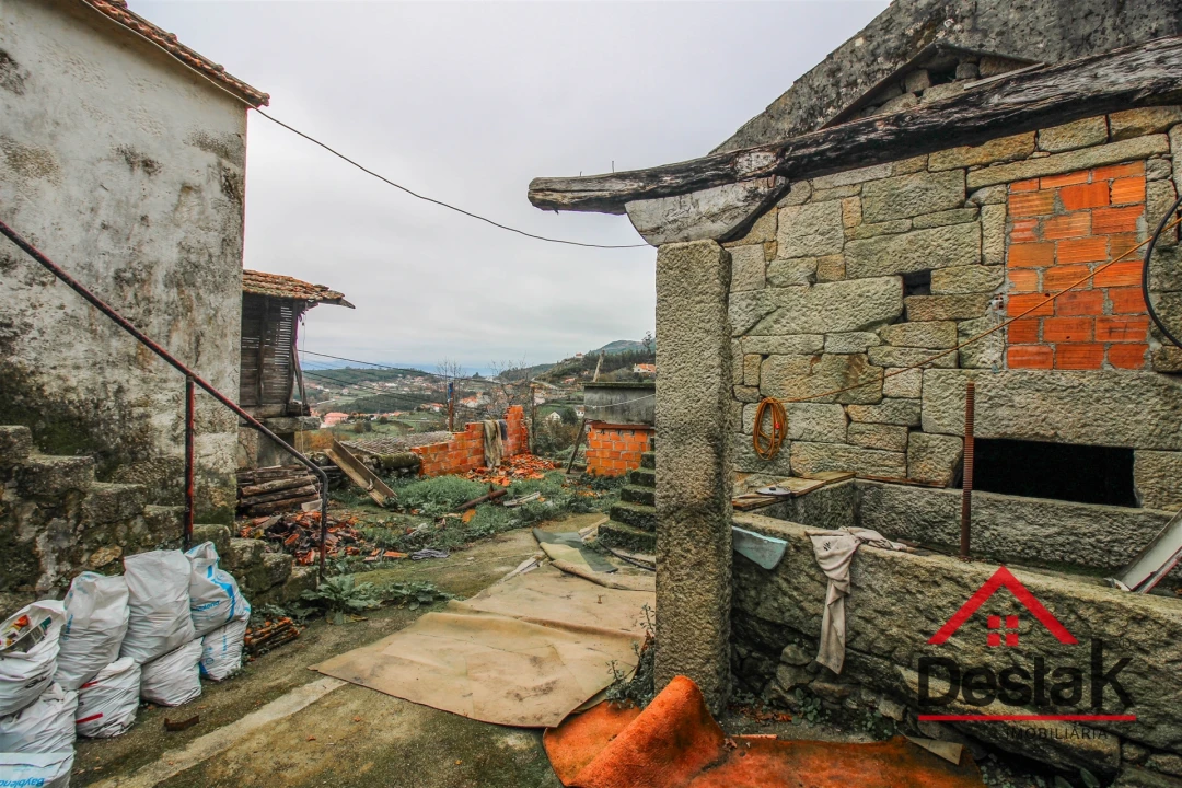 Moradia T2 para Venda em Cambra e Carvalhal de Vermilhas Foto 26