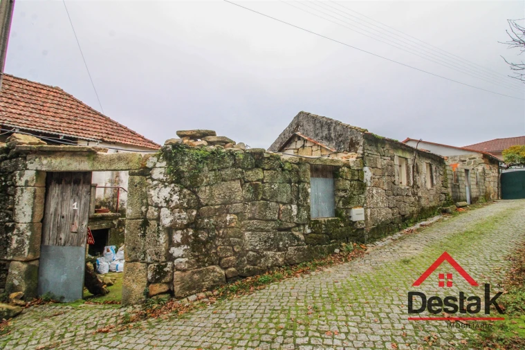 Moradia T2 para Venda em Cambra e Carvalhal de Vermilhas Foto 2