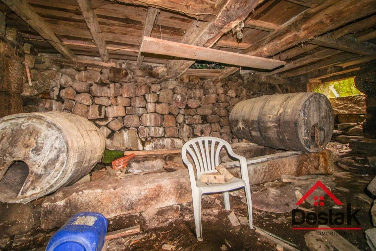 Moradia T2 para Venda em Cambra e Carvalhal de Vermilhas Foto 24