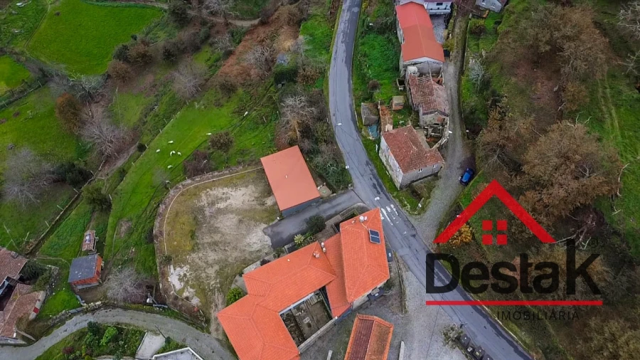 Moradia T2 para Venda em Cambra e Carvalhal de Vermilhas Foto 27