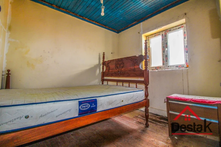 Moradia T2 para Venda em Cambra e Carvalhal de Vermilhas Foto 9