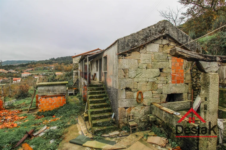 Moradia T2 para Venda em Cambra e Carvalhal de Vermilhas Foto 5