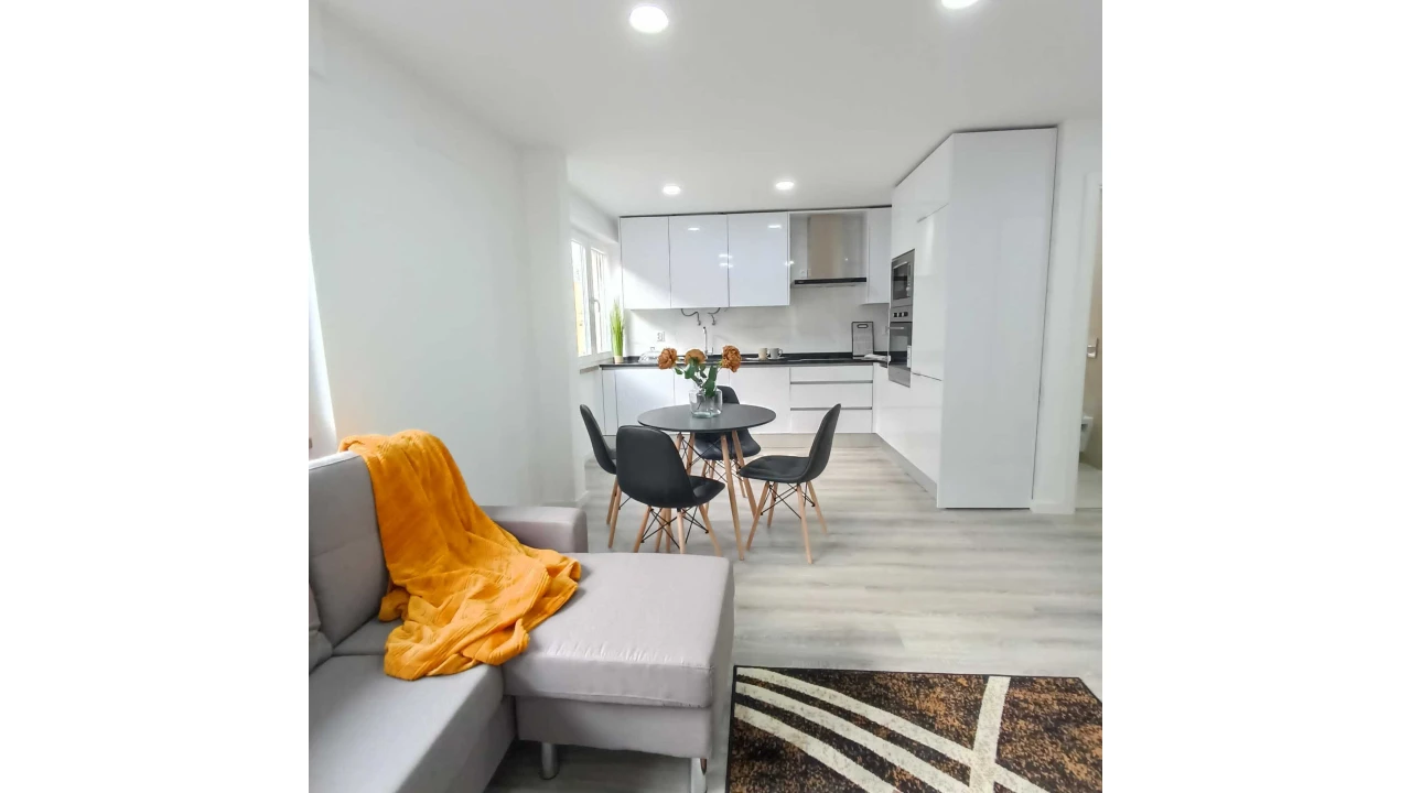Apartamento T2 para Venda em Penha de França Foto 3