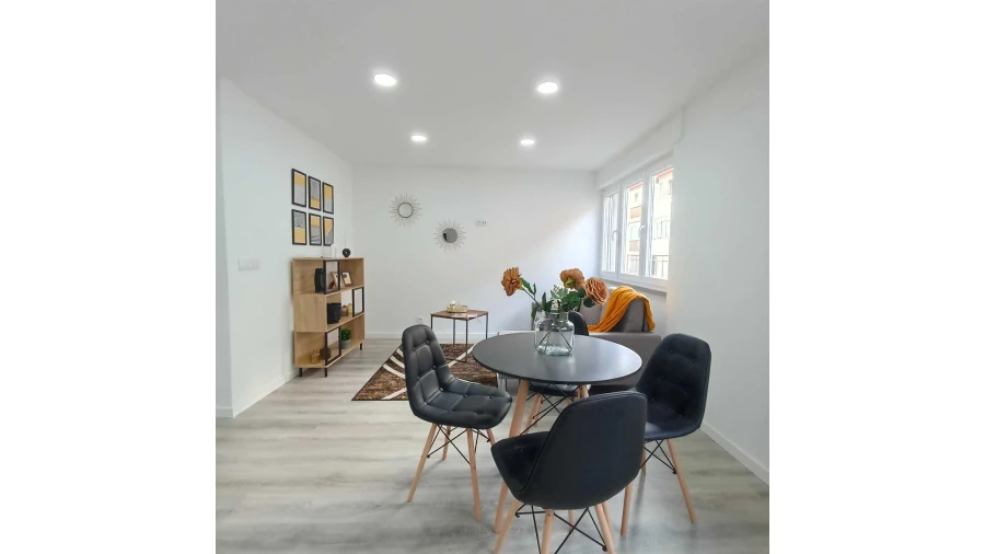Apartamento T2 para Venda em Penha de França Foto 2