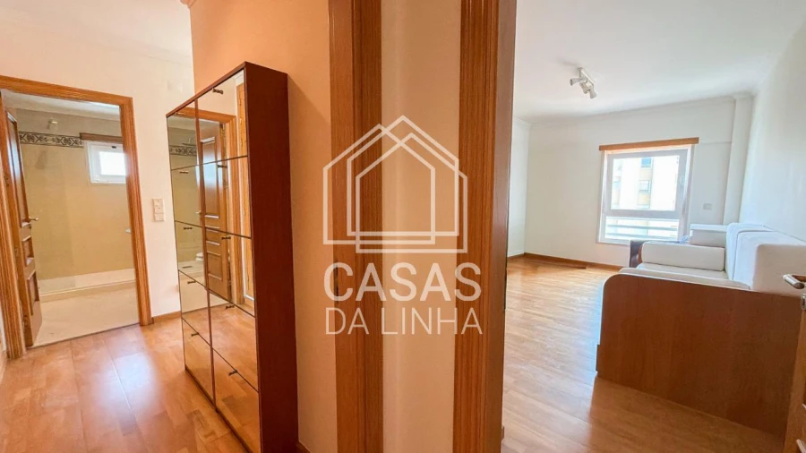 Apartamento T3 para Arrendamento em Carcavelos e Parede Foto 25